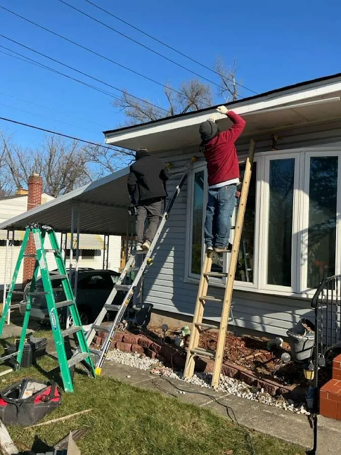 Restoration crew performing exterior repair in Columbia